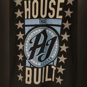 WWE Authentic Wear AJ Styles "The House That AJ Built" T-Shirt Size Medium‎